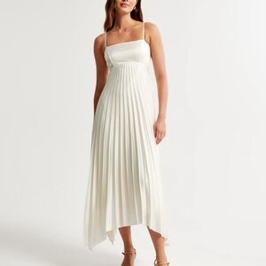 NWT The A&F Giselle Clasp-Back Pleated Midi Dress - cream